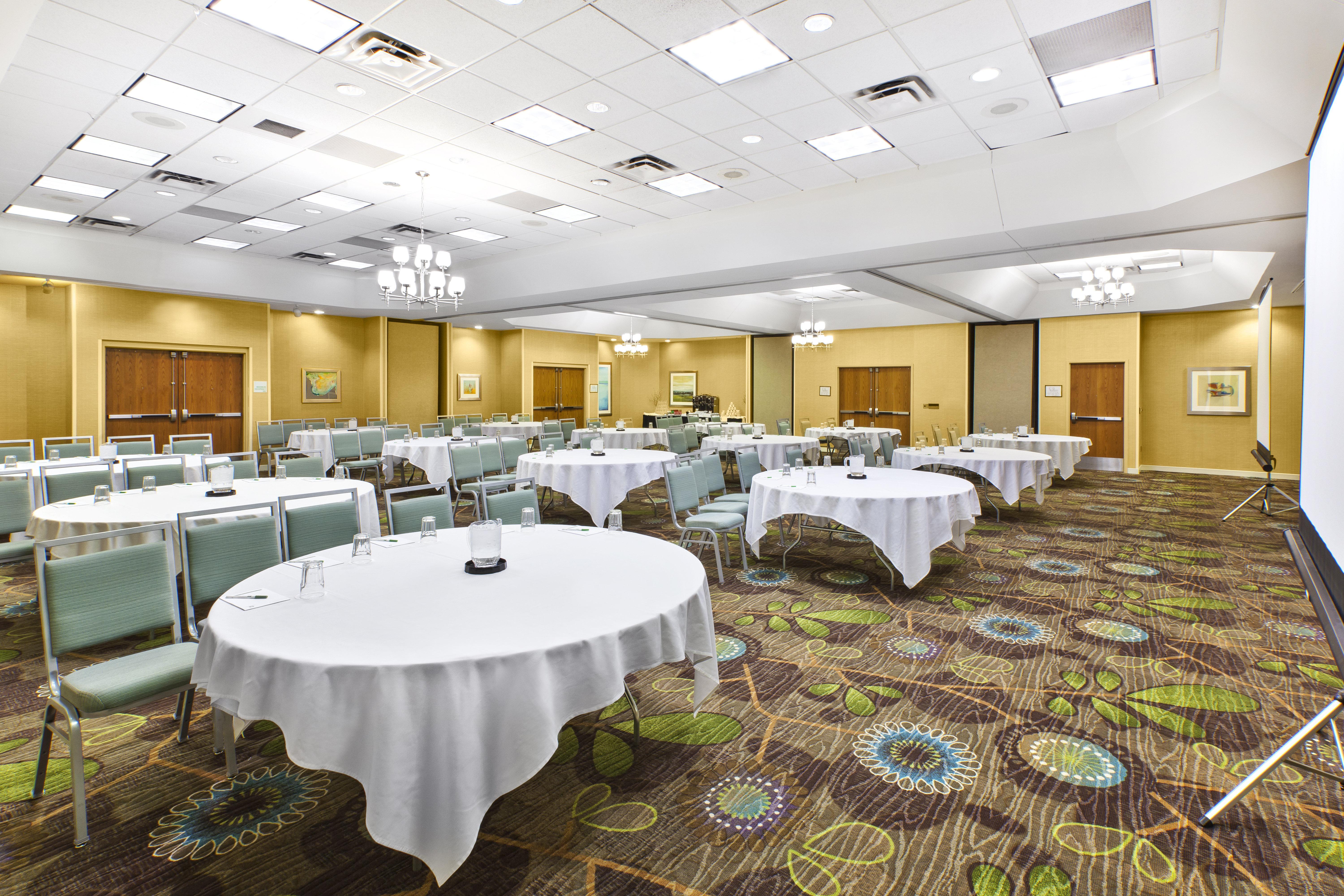 Hotel & By Ihg Bolingbrook