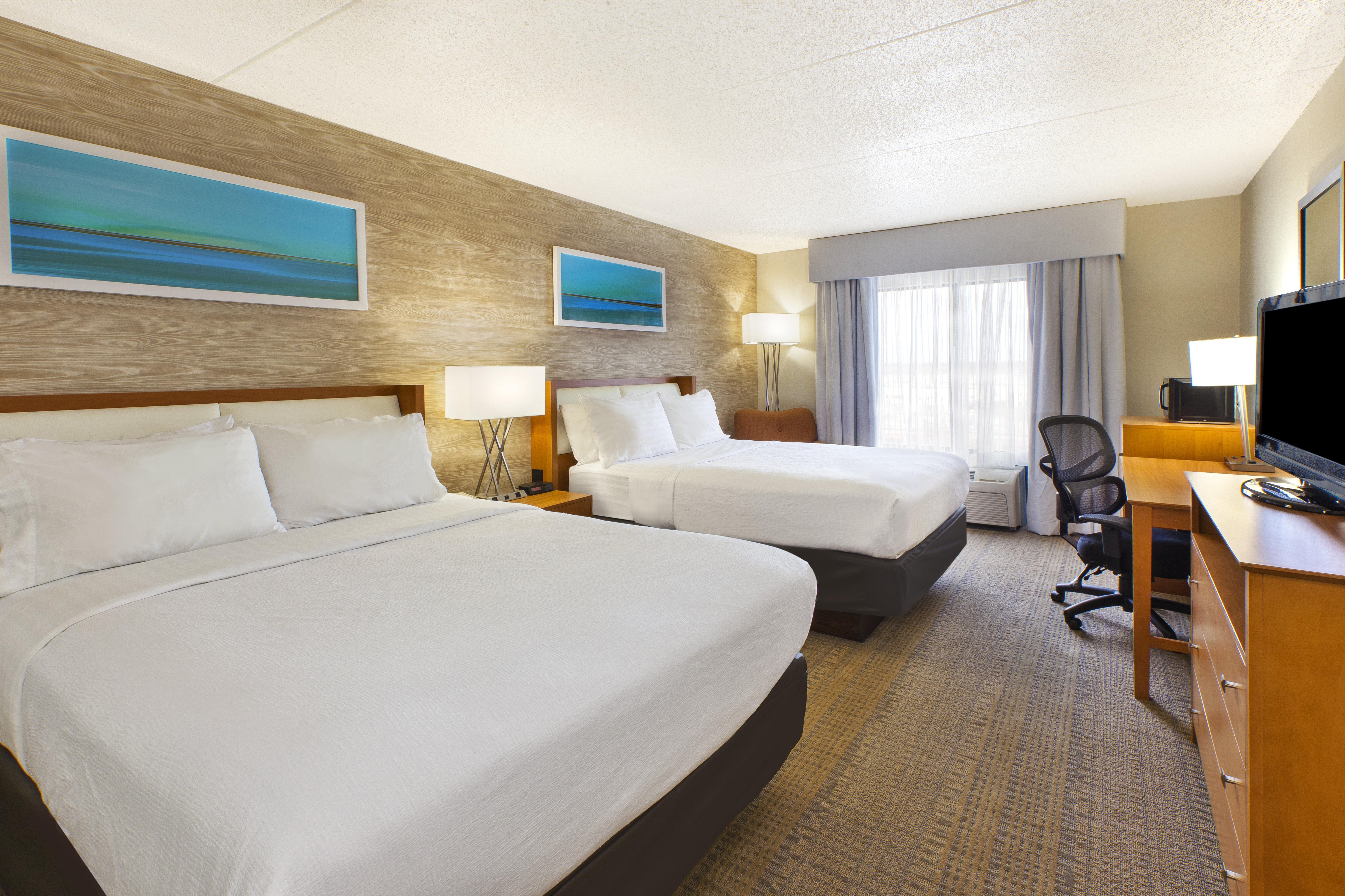 & By Ihg