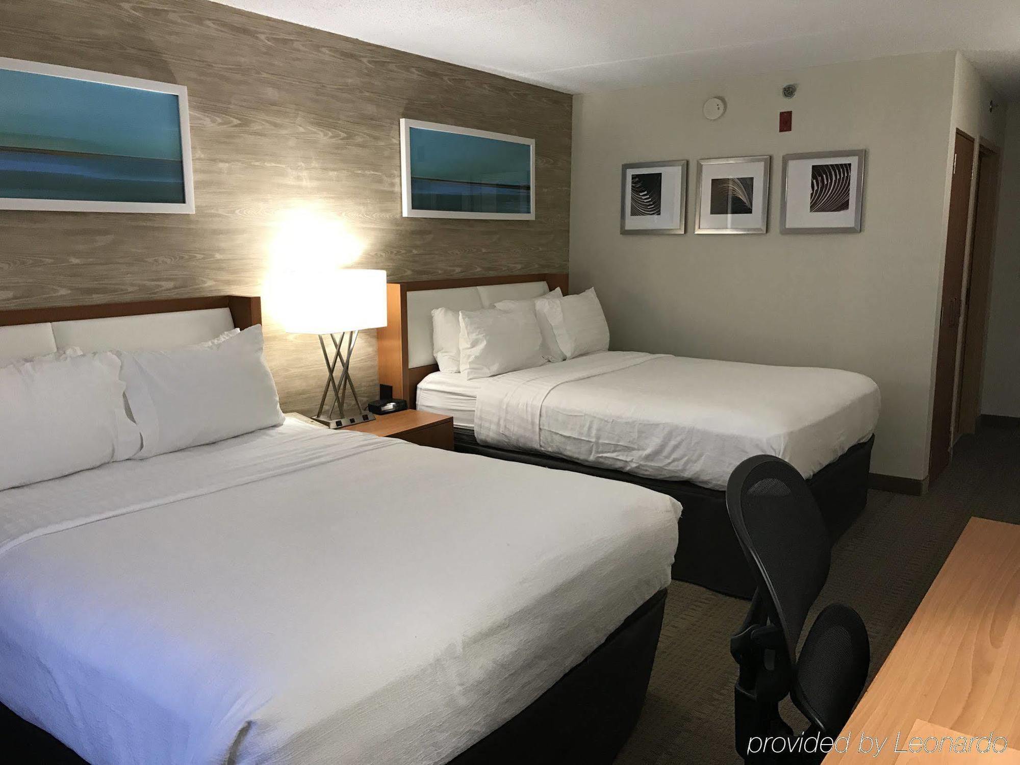 Hotel & By Ihg 3*
