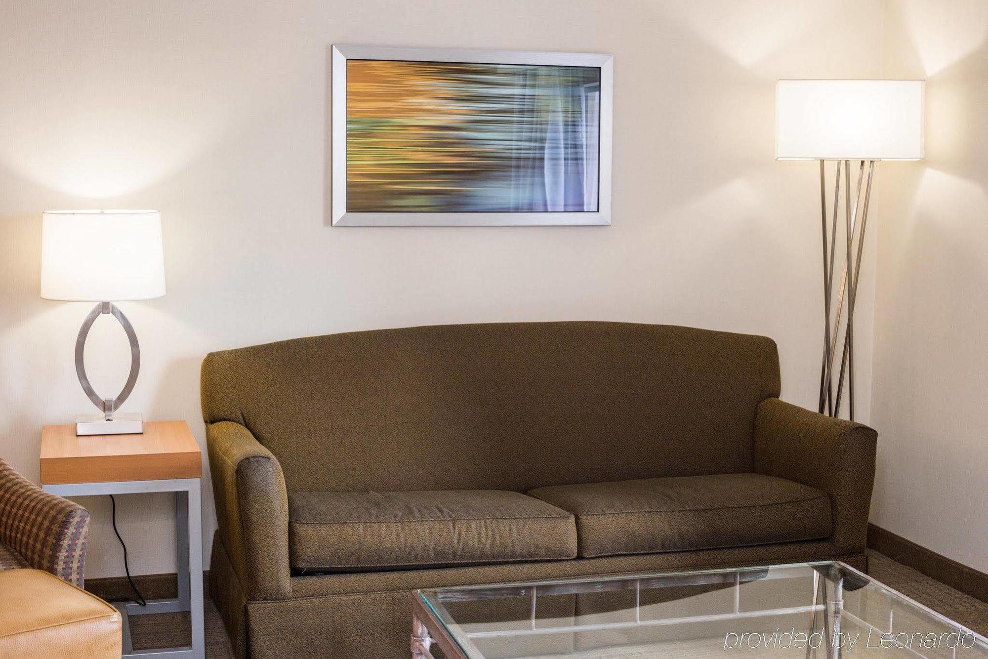 & By Ihg 3* Bolingbrook