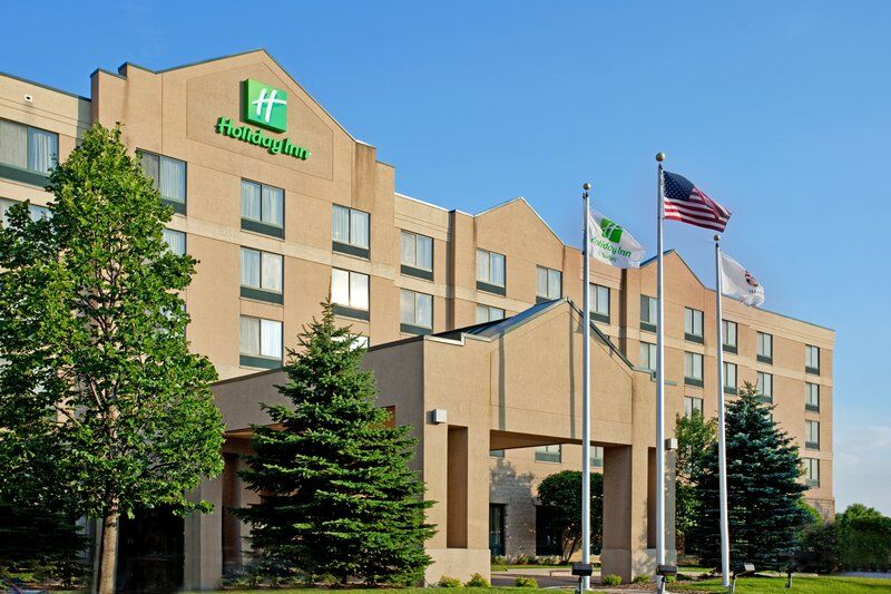 & By Ihg Bolingbrook